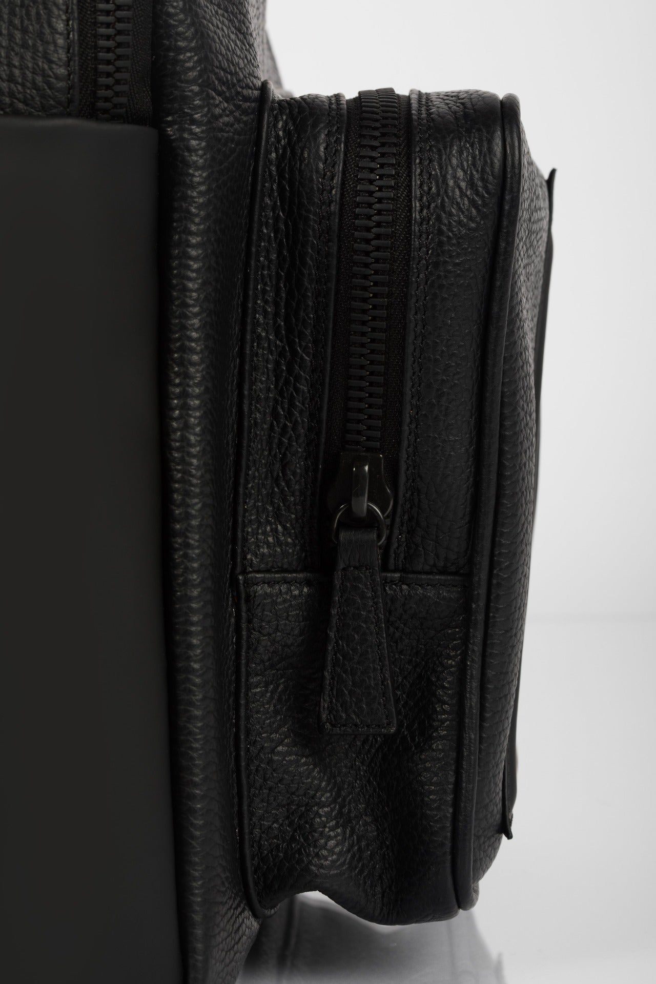 Black leather structured urban unisex backpack - Soho Bagology – BAGOLOGY