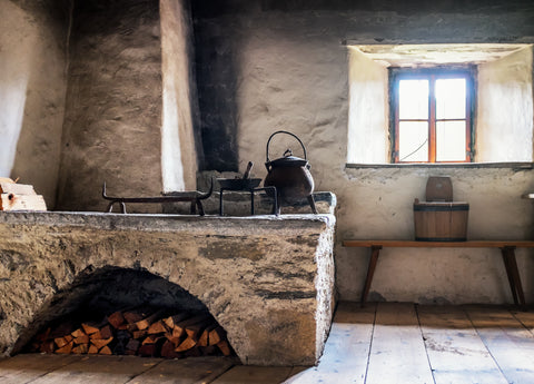 Stone oven with flue