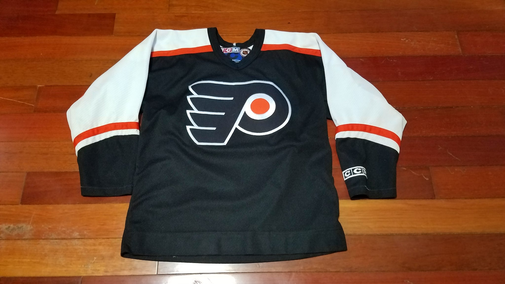 philly hockey jersey