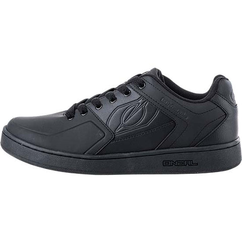 black bike shoes