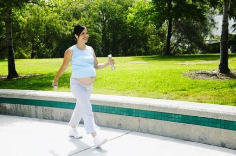 đi bộ khi mang thai