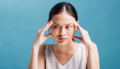 stress tác động xấu đến da và tóc