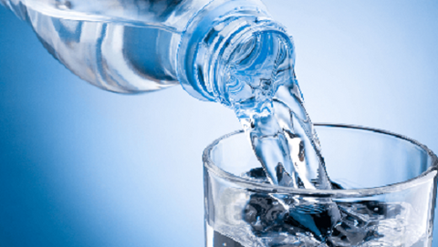 uống nước đầy đủ cho cơ thể khỏe mạnh
