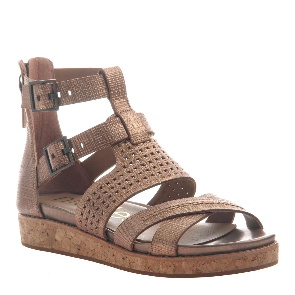 Janna in Copper Flat Sandals | Women's 