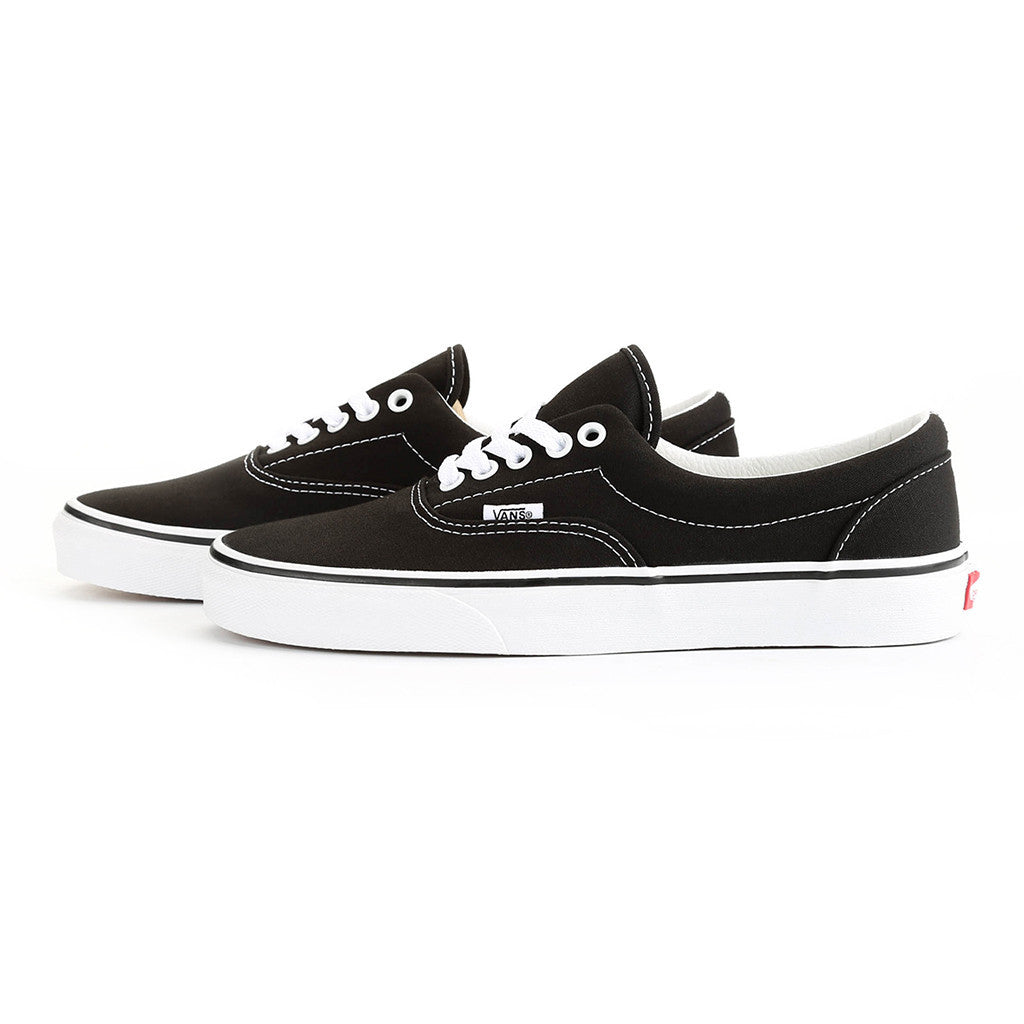 black vans era shoes