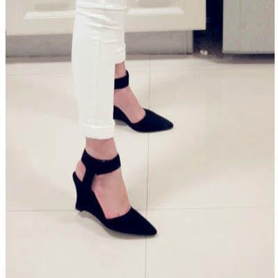 black pointed toe wedges