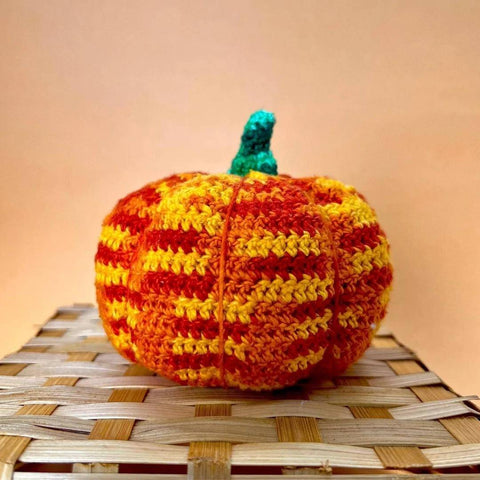 DIY thankgiving decor, amigurumi pumpkin crocheted craft project kit