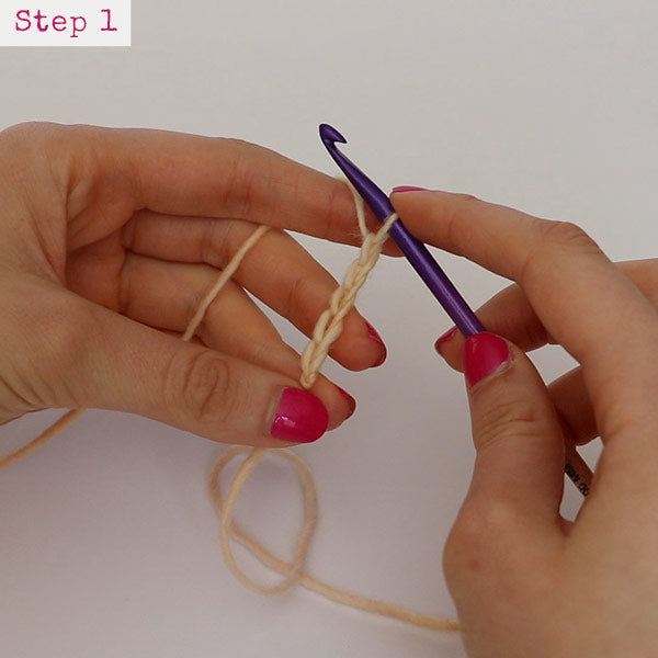 Single Crochet step 1