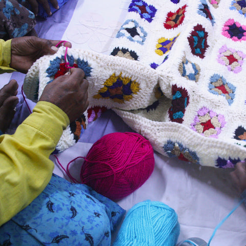 How to crochet a SQUARE with T-shirt yarn without a seam