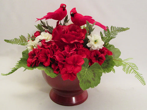 Cardinal Holiday centerpiece