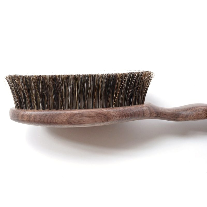 Cashmere Clothes Brush in Walnut