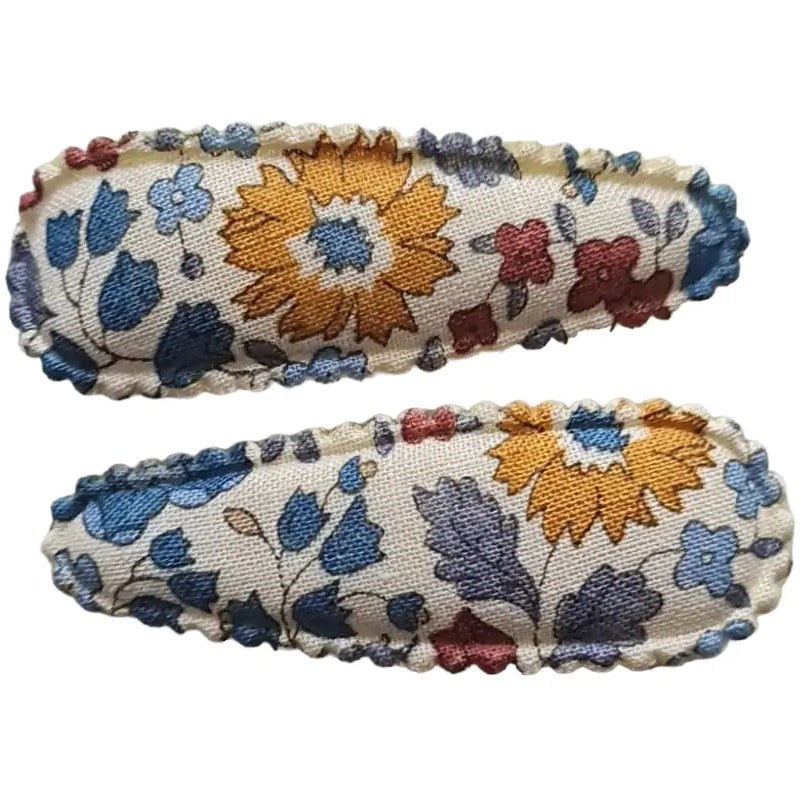 Almond Scallop Clips – Liberty D’anjo Linen Blue