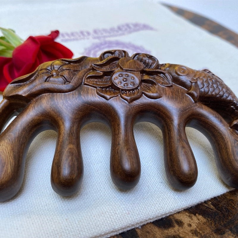 Gua Sha Sandalwood Comb