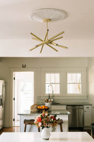 Layer Lighting Top with Ceiling medallion