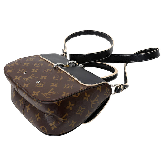 Shop Louis Vuitton Monogram Chain Leather Crossbody Logo Shoulder Bags  (M82211) by design◇base