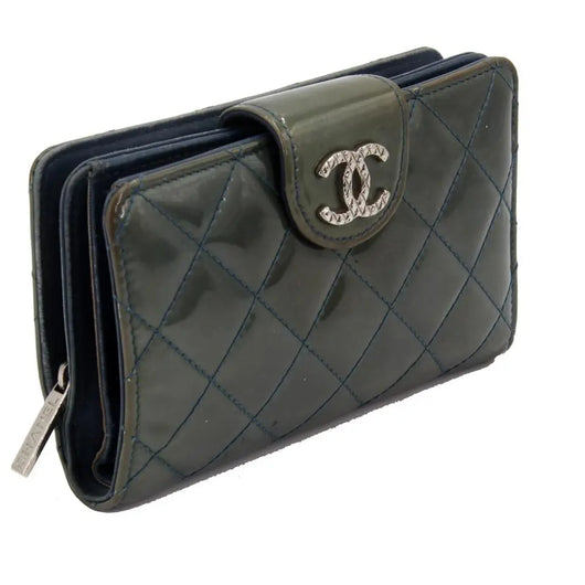 Chanel Lucky Charm Patent Leather Long Zip Wallet CC-1104P-0005 – MISLUX