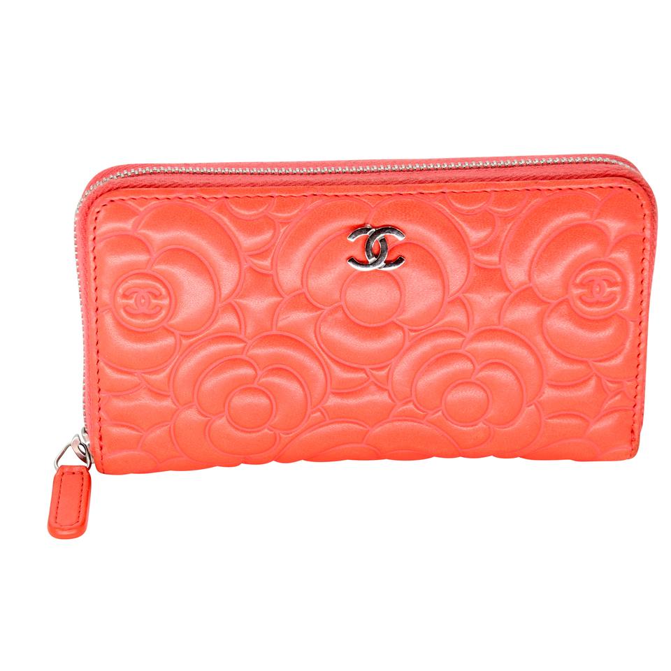 Chanel Pink Leather CC Camellia Zip Around Wallet Organizer Chanel