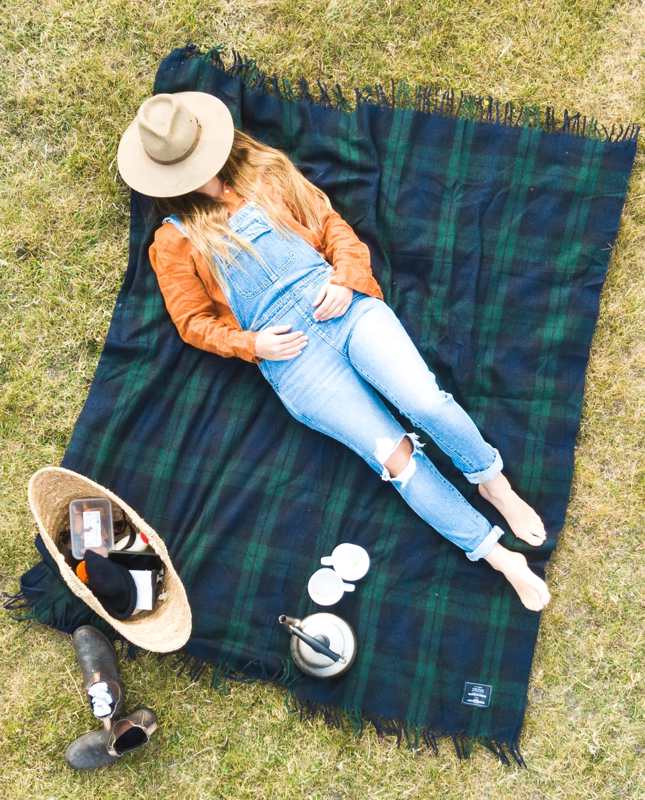 picnic blanket Grampians Co