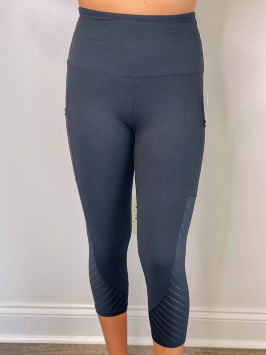 Lora Perfect High Waisted Capri Leggings