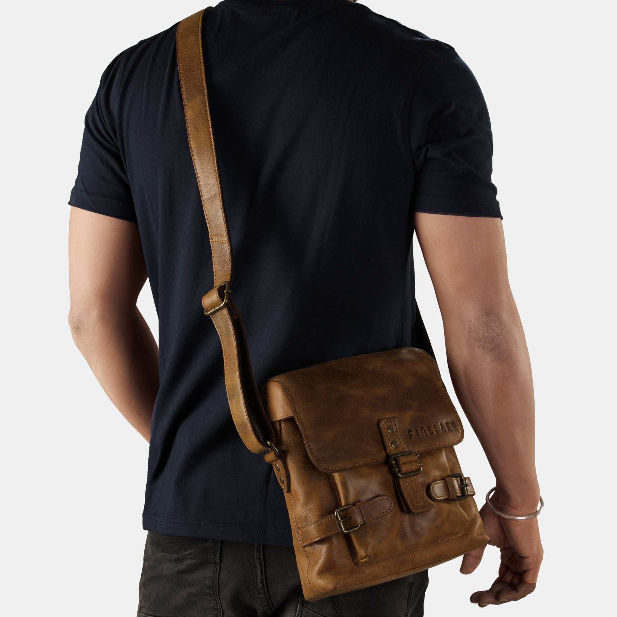 Mens Leather Shoulder Sling Bag | Wydział Cybernetyki