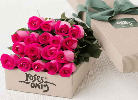 18 pink roses