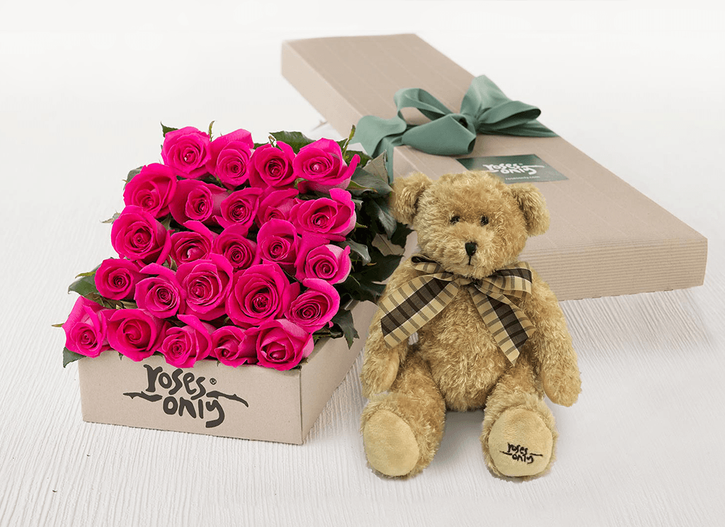 pink roses with teddy bear