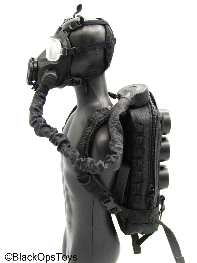 CBRN Assault Team - Black M50 Gas Mask w/Backpack Filter – BlackOpsToys