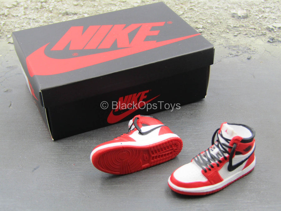 Miles Morales - Red \u0026 White Shoes (Peg 