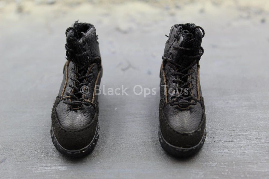 black navy boots