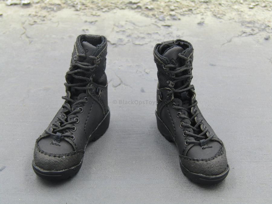 black combat boots mens near me