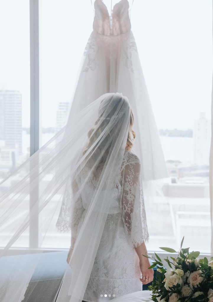 toronto bride getting-ready at the ritz-carlton