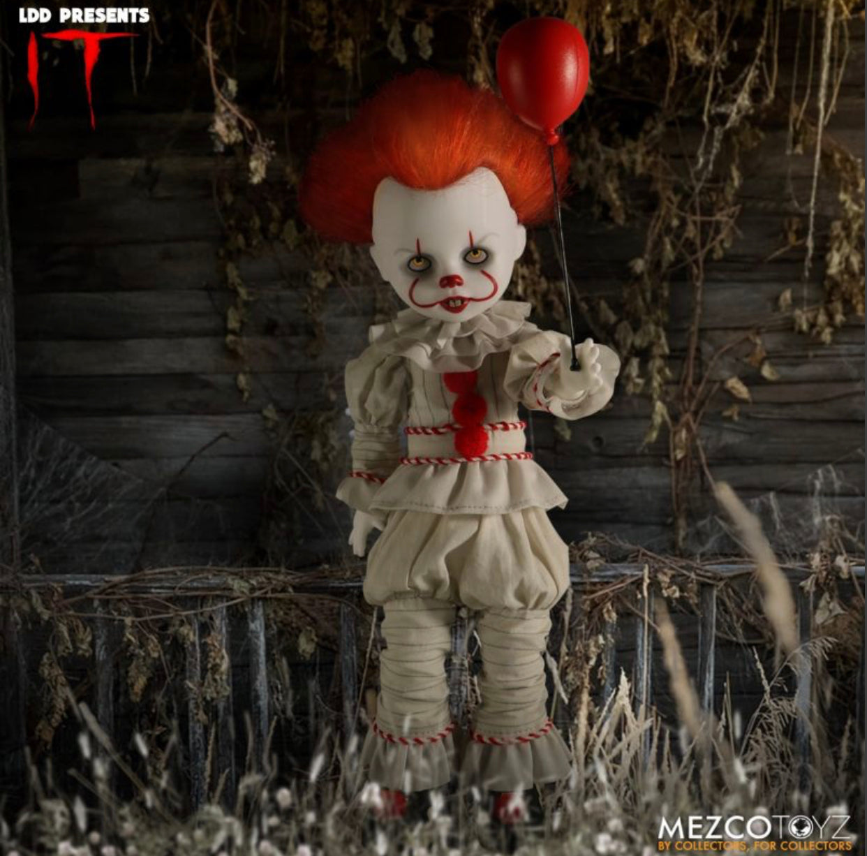 [JSM] Official Mezco Toyz It Pennywise Doll Figure (25cm)