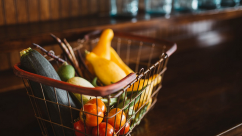 Example of Purchasing Fruit and Veg Without Plastic Packaging