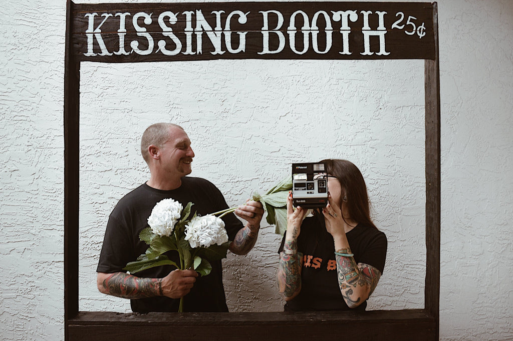 Hubs & Hers Kissing Booth