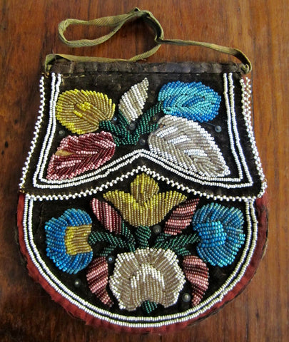 Old Iroquois Beaded Velvet Purse – Deborah Garner Collection