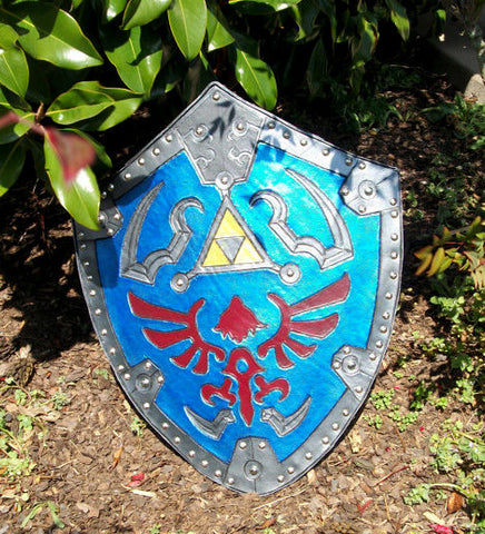 Hero of Legend Deluxe Shield – Aradani Costumes