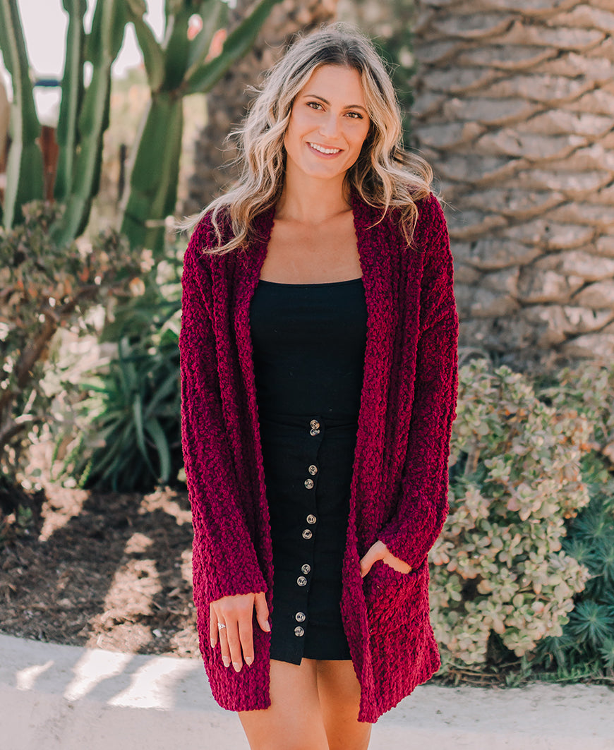 cute outfits with maroon cardigan