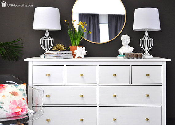 Glam Up A Bedroom With A Stylish Mirror