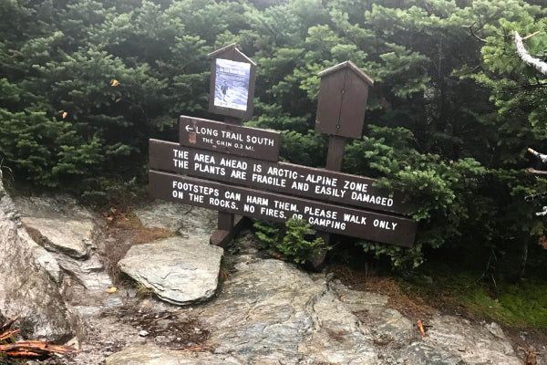 A sign along Vermont's Long Trail directing hikers