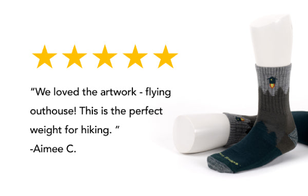 5 star review reading "this is the perfect weight for hiking"