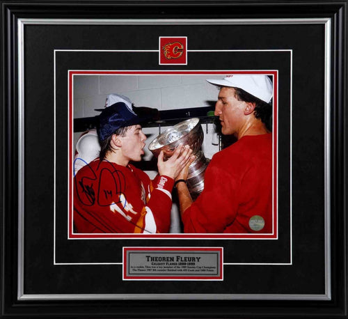 Theo Fleury Calgary Flames Signed Vintage 8x10 Color Photo B - All Sports  Custom Framing