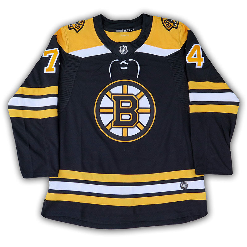 autographed bruins jersey