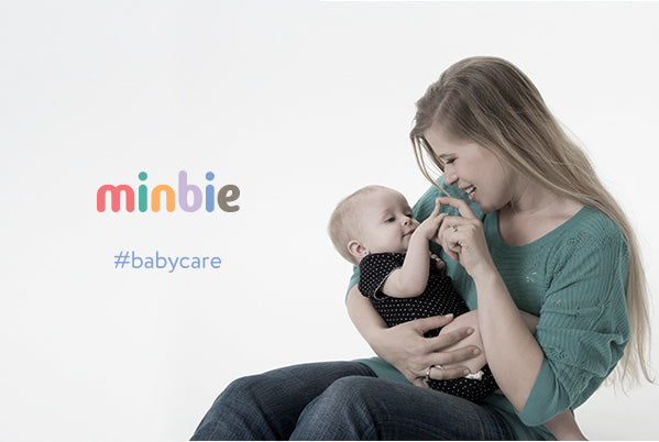 Are you holding your baby correctly when bottle feeding? – Minbie US
