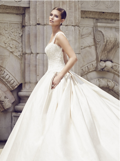 Paloma Blanca Wedding dress
