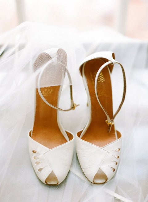 3 Tips on how to find the right wedding shoes| Misdress