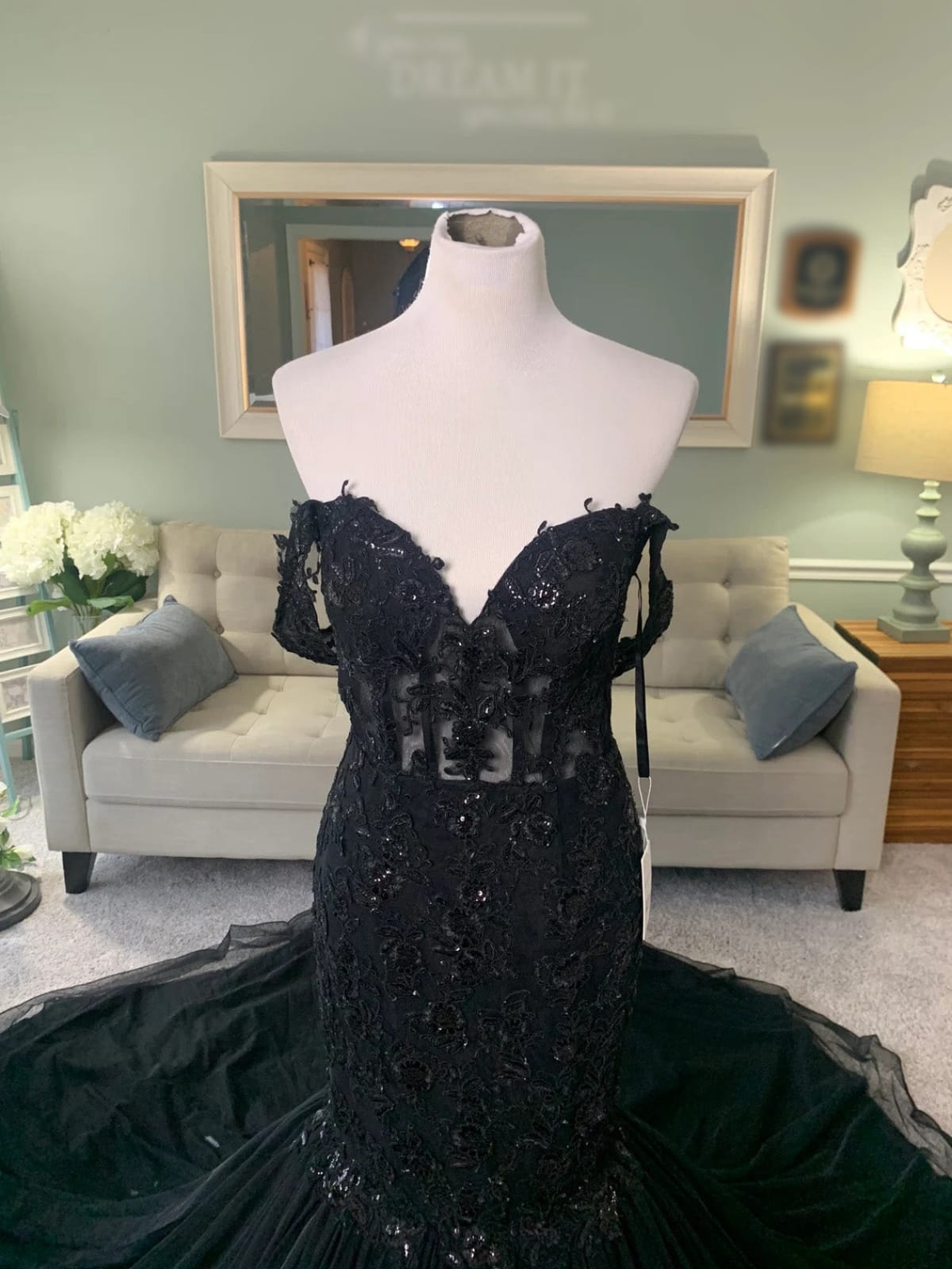 Off Shoulder Corset Black Lace Tulle Court Mermaid Wedding Dress| Misdress