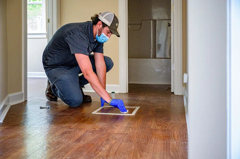 Man completing flooring works