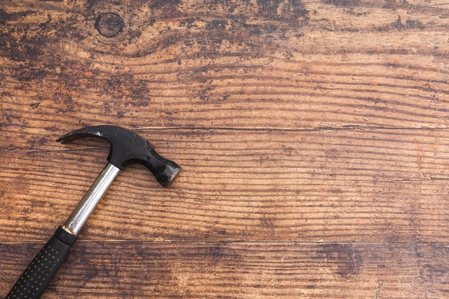 Engraved hammer as a gift for Father.