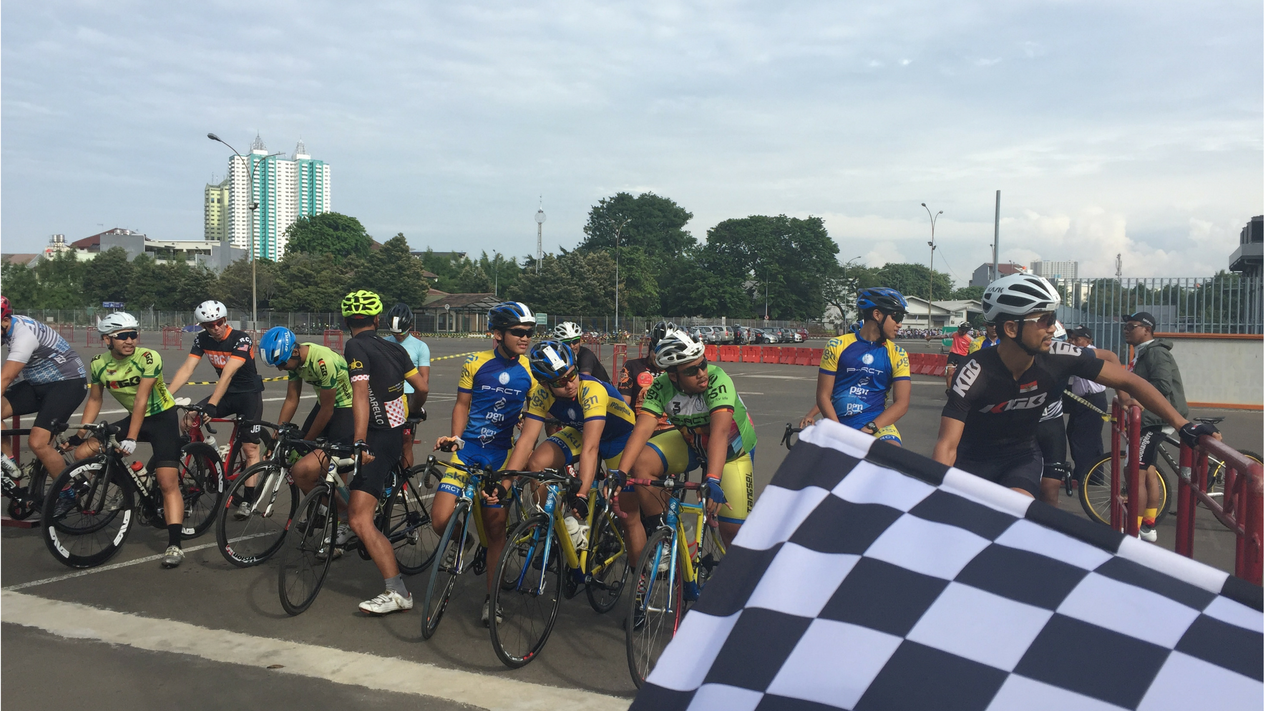 temple project crazy crit bicycle criterium 