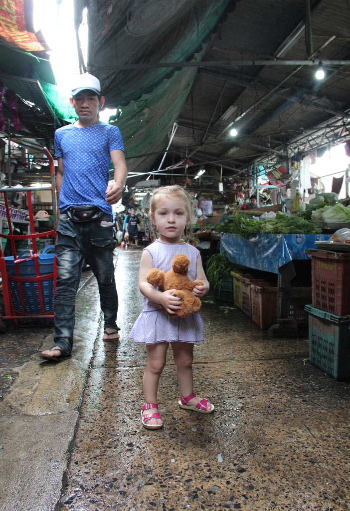 Cici in Thai market